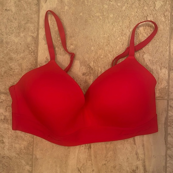 SOLD Victoria secret wear everywhere wireless push-up bra - Picture 3 of 5